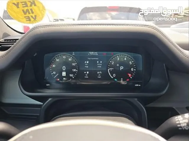 Used Land Rover Defender in Fujairah