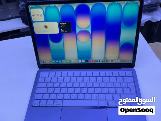 Mac Book Neo شريحة Apple A18 Pro  Memory 8GB  Storage 256GB SSD
