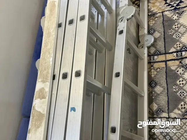 اجهزة مضخات غسيل وسلالم واجهزه كهربائيه للبيع