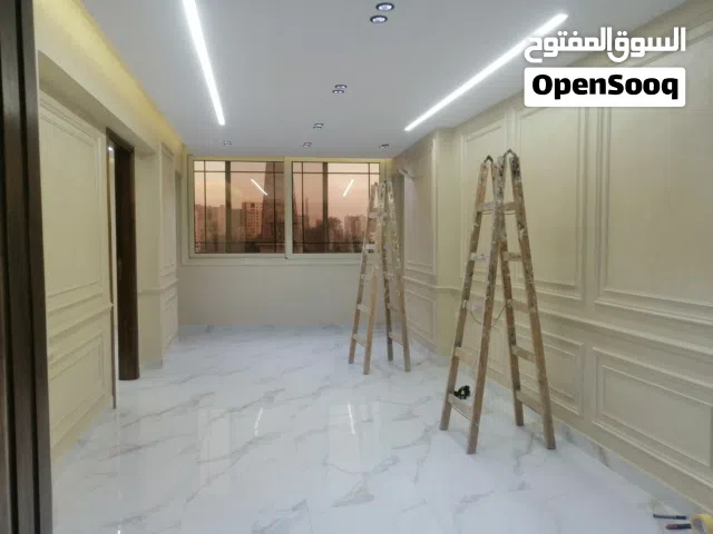 لعروسين او للعائلات اخر شارع الأربعين التروللي خلف حديقه بدر جسر السويس بدون تشطيب