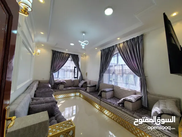 200 m2 4 Bedrooms Apartments for Rent in Sana'a Asbahi