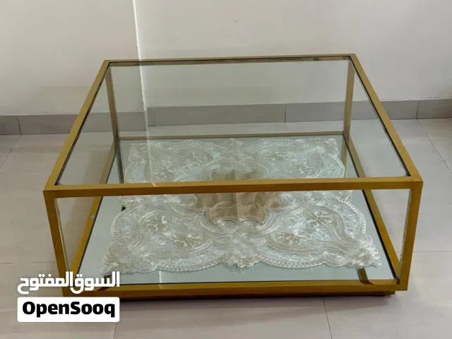 الباحثين عن الرقي والتميز فرررصة طاولة زجاجية وسطيه نيقة