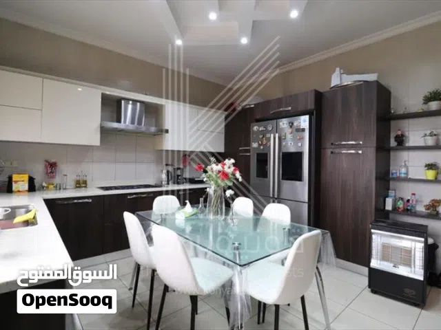 300 m2 4 Bedrooms Apartments for Sale in Amman Deir Ghbar