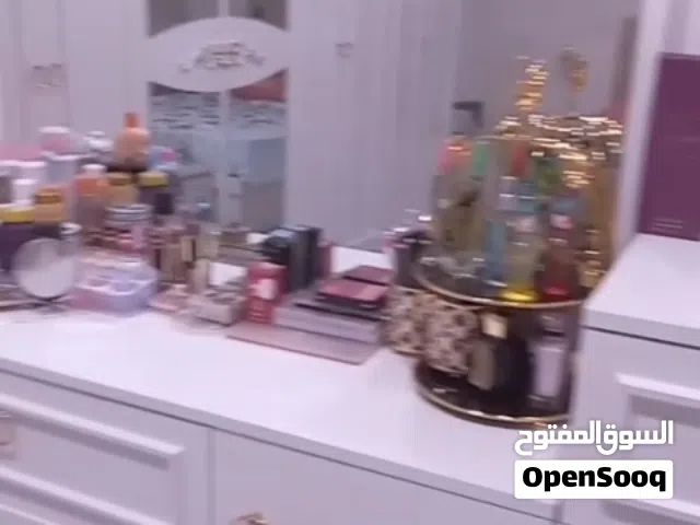 غرفه جديده استخدمت اسبوع واحد فقط