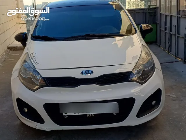 Kia Rio 2012 خاليه من الضربات متور 1400 ديزل تيربو جير متور هيئه ميه الميه