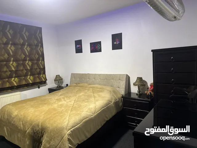 غرفة نوم ماستر خشب زان
