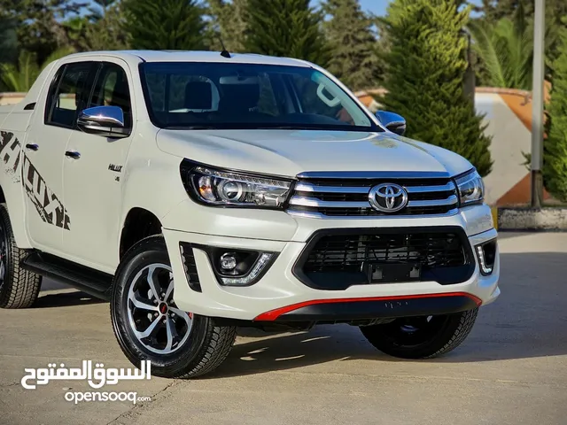 Used Toyota Hilux in Jebel Akhdar