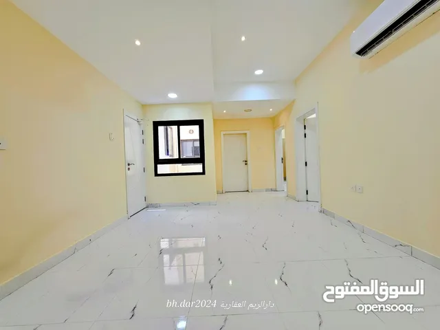 105 m2 2 Bedrooms Apartments for Rent in Muharraq Galaly