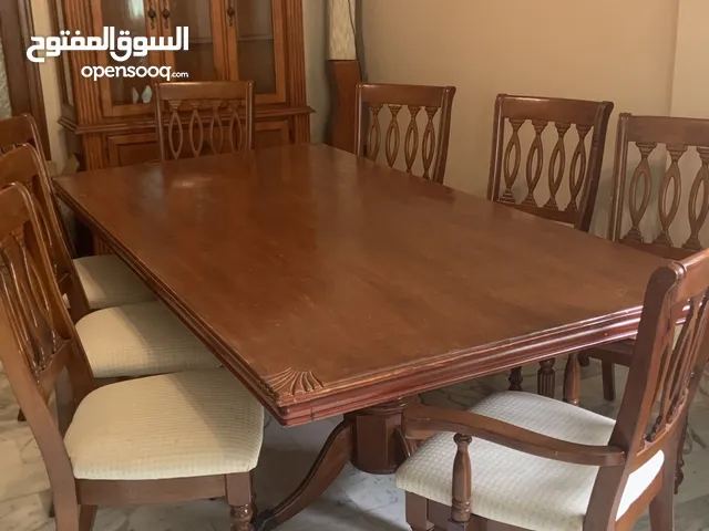 Dinning room table with 8 chairs