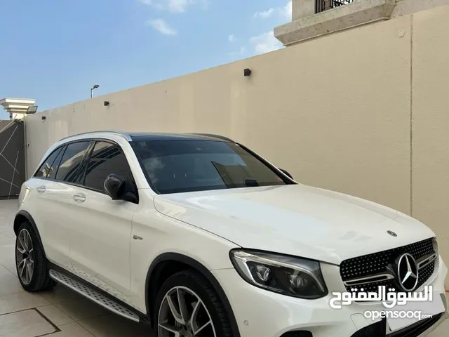 ( الي يدور شى نظيف ) DHS 98000/= 2018 MERCEDES GLC43 AMG GCC خليجي بدون حوادث رقم واحد