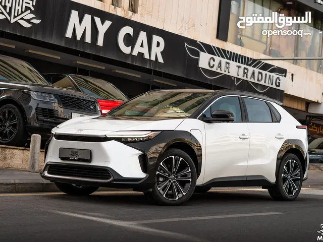 2022 Toyota BZ4X Long Range AWD - أعلى صنف - دفع رباعي