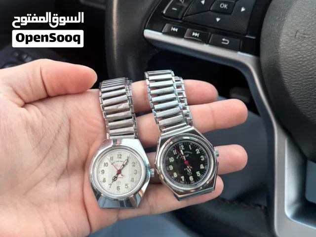 ساعات وست اند القديمه نظيفه جدا