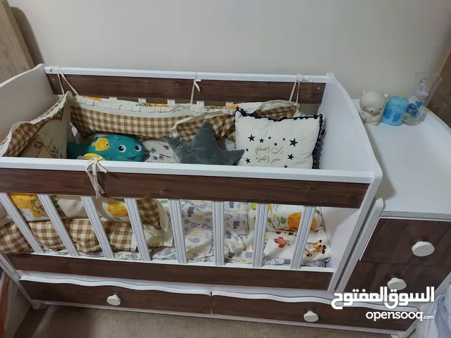 سرير أطفال