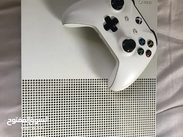 Xbox One S مع ثلاث العاب