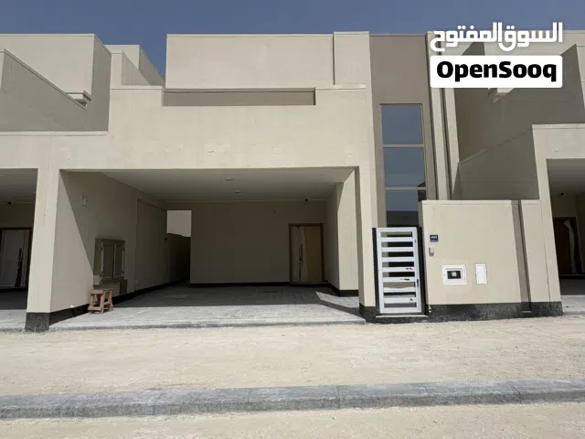 306 m2 4 Bedrooms Villa for Sale in Muharraq Diyar Al Muharraq