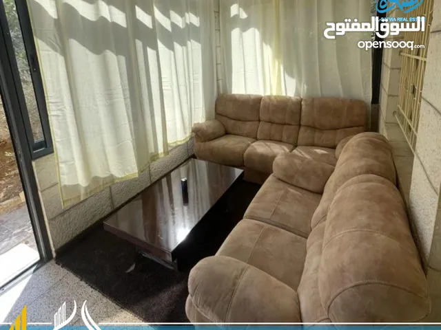 استديو مفروش. للايجار فقط طالبات او موظفات - شارع نابلس