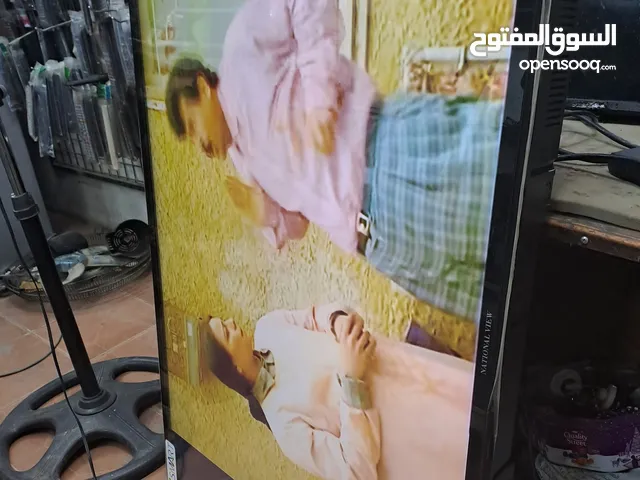شاشات عديدع