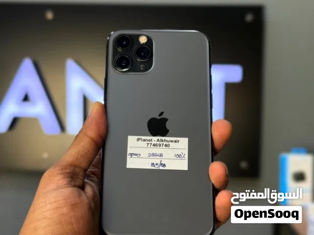iPhone 11 Pro 256 GB Fine and smooth working phone at affordable rate
