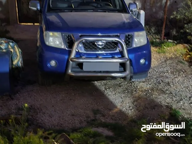 نيسان نافارا