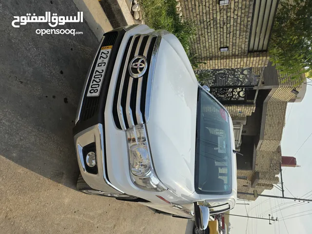 تويوتا هايلوكس 2024 للبيع