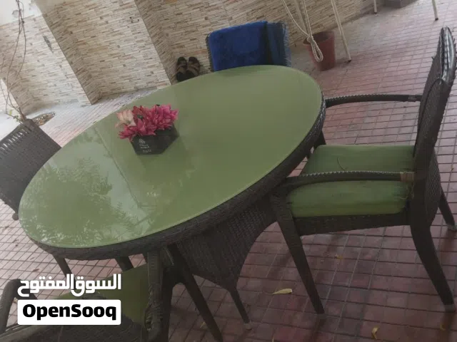 طاولة حديقة