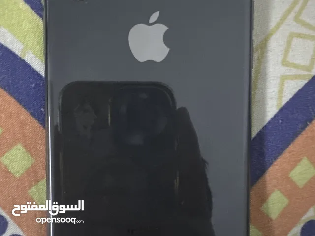 iPhone XS 64gb Black ( battery percentage 83%)