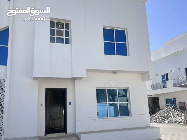 284 m2 5 Bedrooms Villa for Rent in Muscat Azaiba