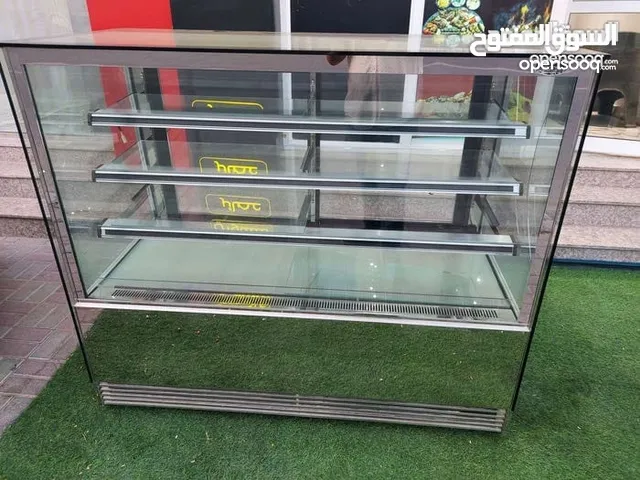 Display refrigerator, used for only 7ثلاجه تبريدعالي استعمال 7شهر فقط months, in excellent condition