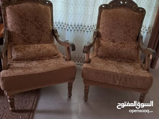كنب زان مصري ثقيل 9 مقاعد بحاله ممتازه للبيع بسعر مغري