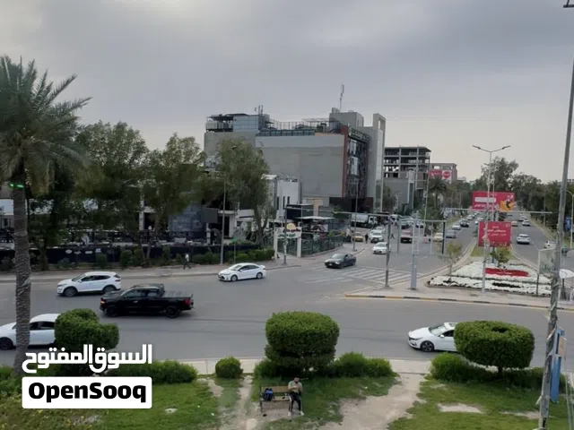 اليرموك قطعة ارض مميزة تقع على 3 شوارع للبيع مساحة 1050 متر