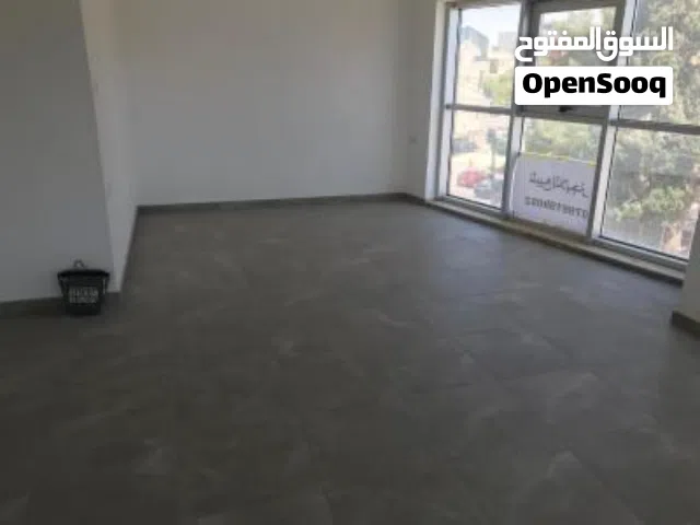 مكتب تجاري (عياده ) للبيع في الدوار الثالث  - بالقرب من مستشفى الخالدي