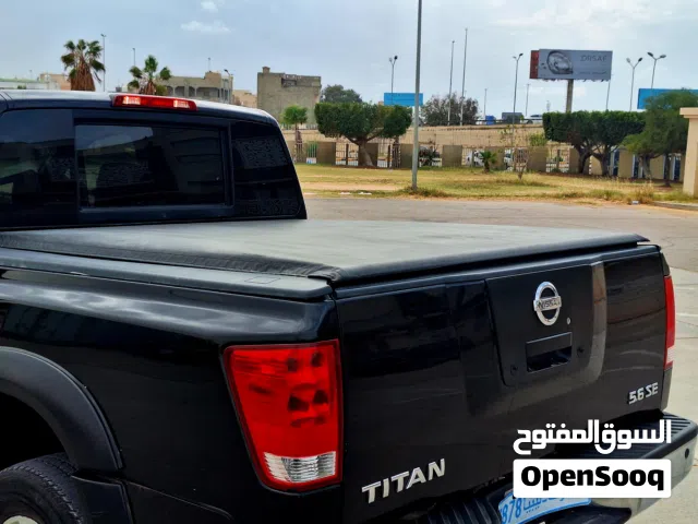 2008 نيسان تايتن Standard