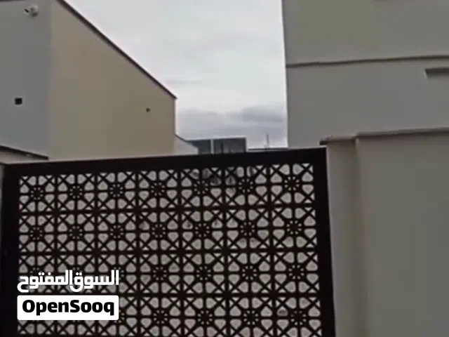 عمارة للبيع في عين زارة