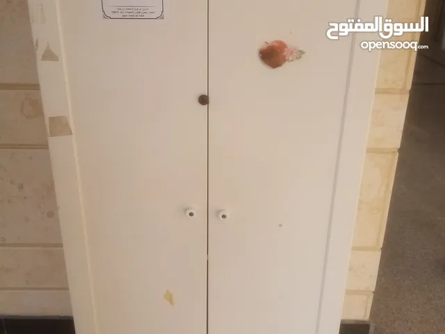 دولب بحاله جيده