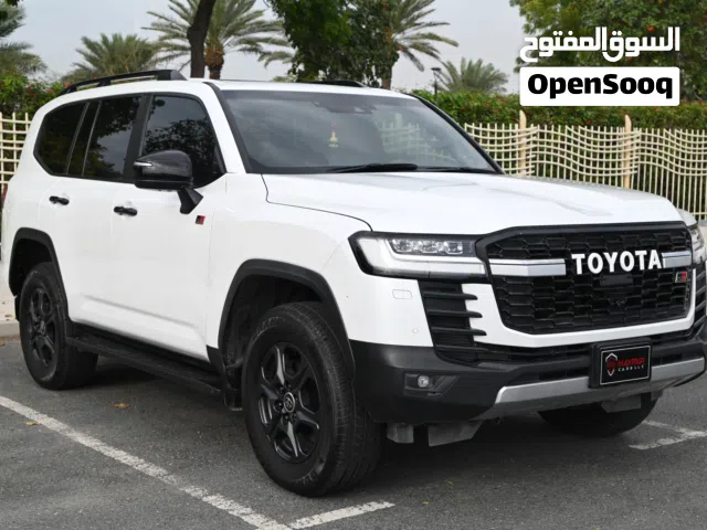 2022 تويوتا لاند كروزر GR Sport
