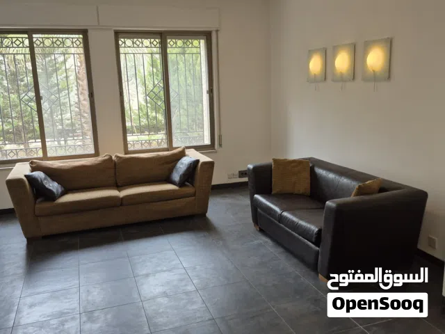طقم كنب تفصيل  مصنعي ممتازة  مستعمل بحالة جيدة