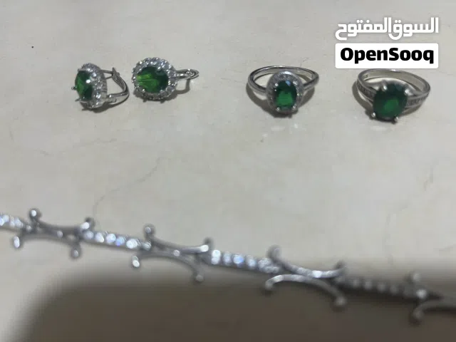 فضة اسوارة وحلق وخواتم