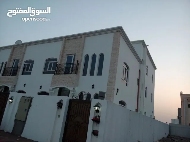 شقة نصف مؤثثة مكيفات وستائر 3 غرف بالقرب من جامع الإسلام للعوائل فقط