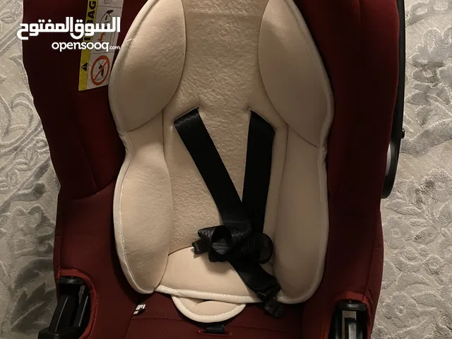 كرسي اطفال للسيارة