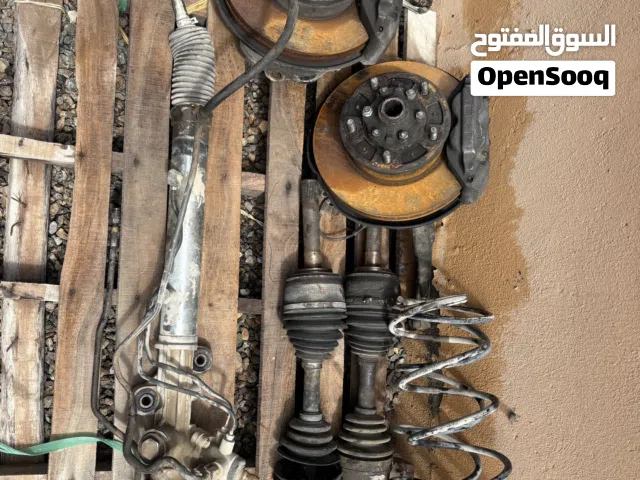 قطع غيار لكزس ستيشن