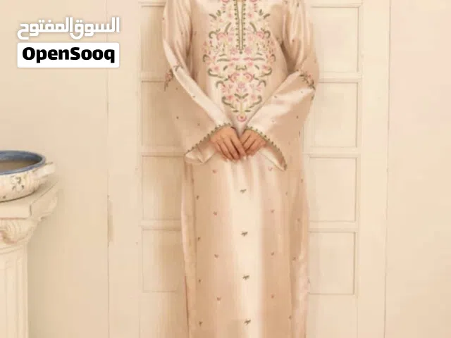 Brand New 3 piece suit pink size M