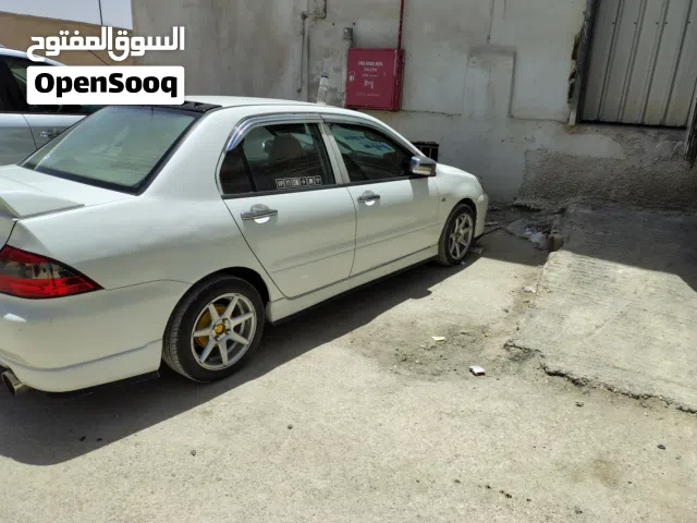2012 ميتسوبيشي لانسر GLS