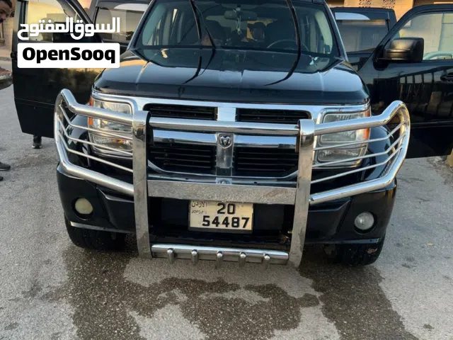 2008 دودج نيترو Standard