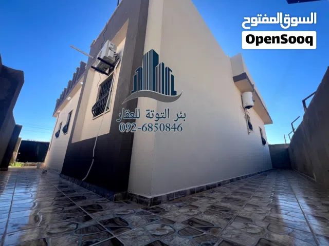 175 m2 4 Bedrooms Townhouse for Sale in Tripoli Qasr Bin Ghashir