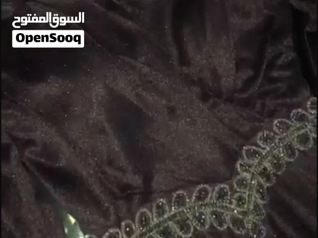 فستان للحفلات