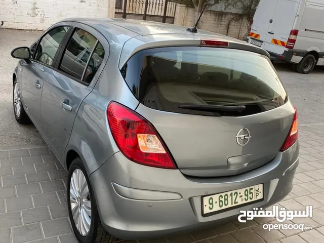 اوبل كورسا بحاله جيده جدا اتومتك