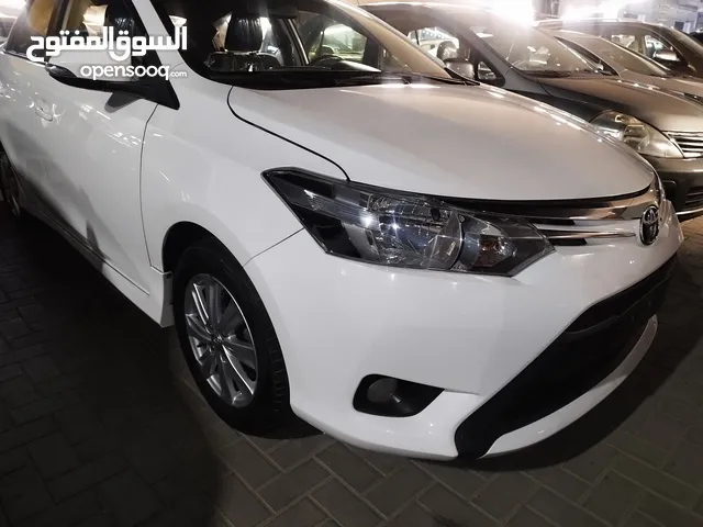 Toyota Yaris Sports (Option 2) 2015 186000 km. White colour(ORG paint) alloy rim. Eng 1.5
