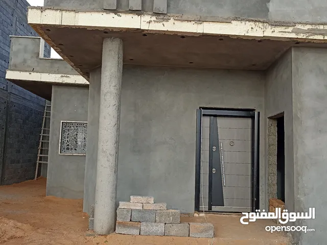 180 m2 3 Bedrooms Townhouse for Sale in Tripoli Tajura