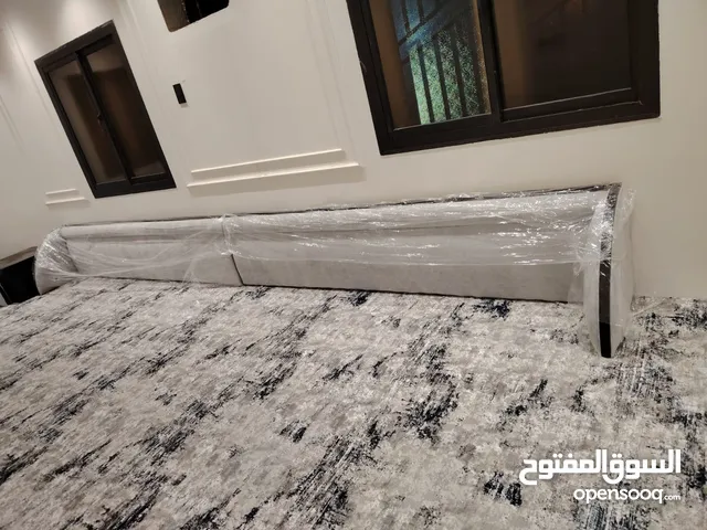 السلام عليكم ورحمه الله وبركاته تفصيل وتنجيد جميع انواع الجلسات الكلاسيكي والأمريكي