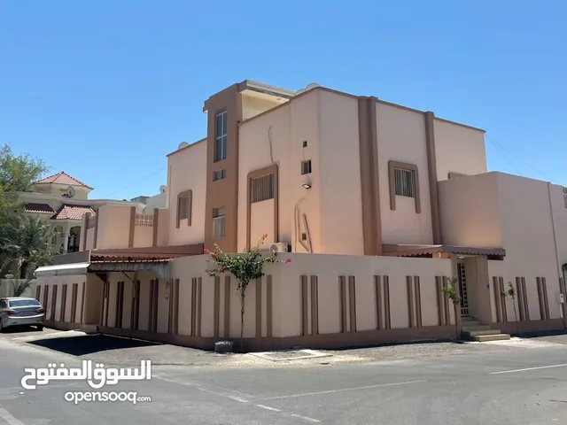 1 m2 5 Bedrooms Villa for Sale in Muharraq Hidd